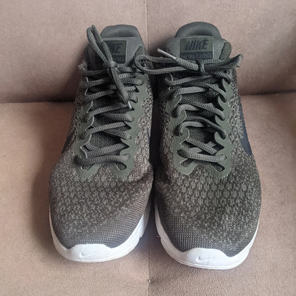 Nike Air Max Sequent 2 Cargo Khaki/Black-Medium Olive UK 8 852461-300 - Picture 1 of 10